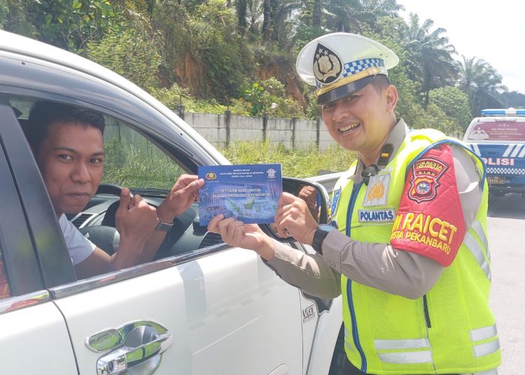 Satlantas Pantau Arus Balik Libur Lebaran di Gerbang Tol Pekanbaru-Dumai